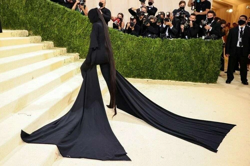 Kim Kardashian Met Gala kostümünü savundu