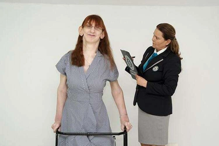 Rümeysa Gelgi, dünyanın en uzun boylu kadını olarak Guinness'e girdi!