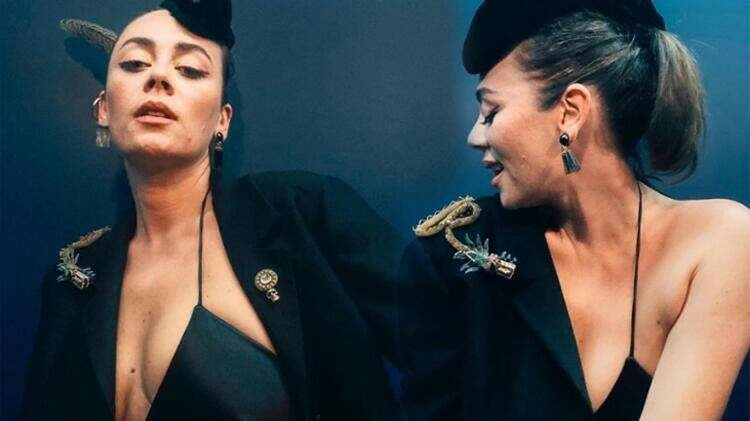 Demet Evgar'ın iddialı pozları sosyal medyaya damga vurdu