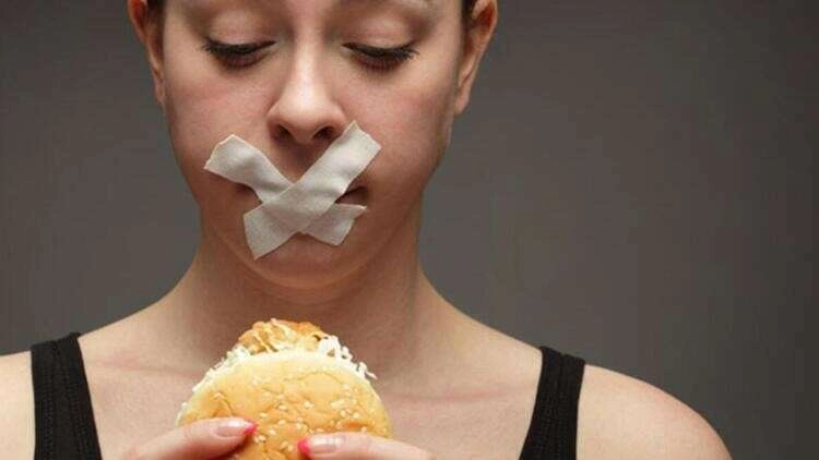 Aç olmadığımız halde neden yemek yeriz?