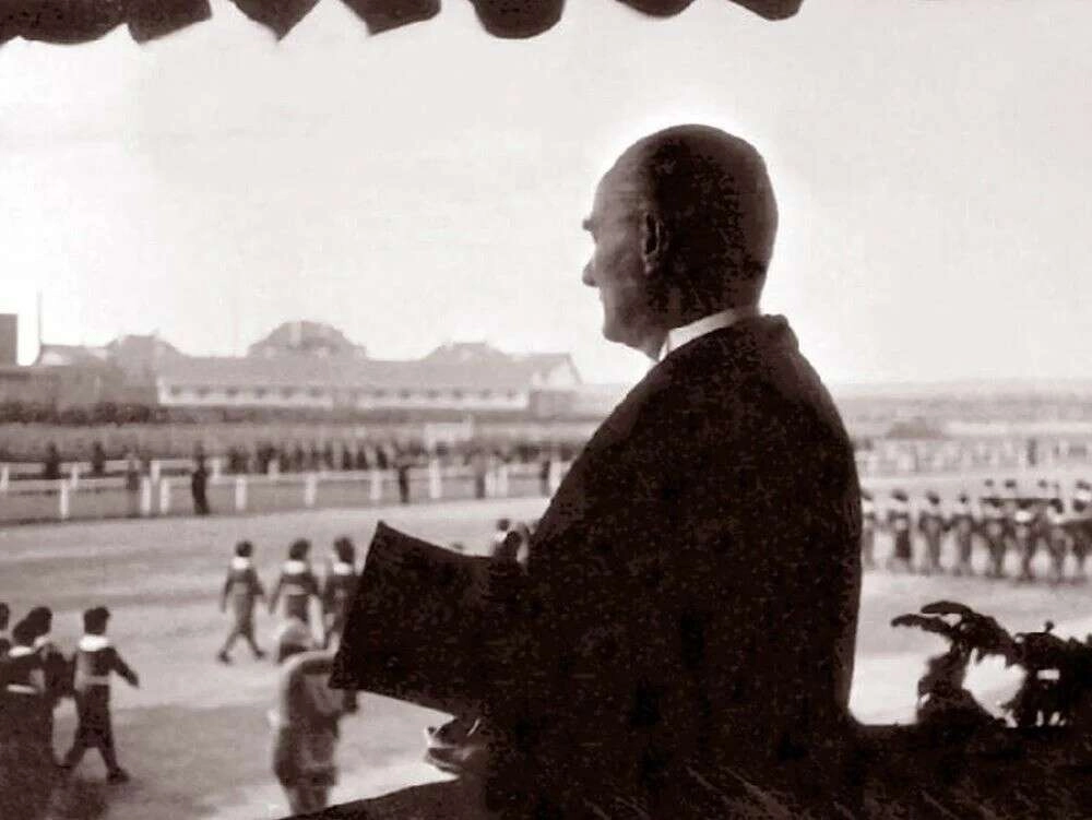 Ulu önder Atatürk'ün ebediyete intikalinin 83. yılı (10 Kasım 1938)