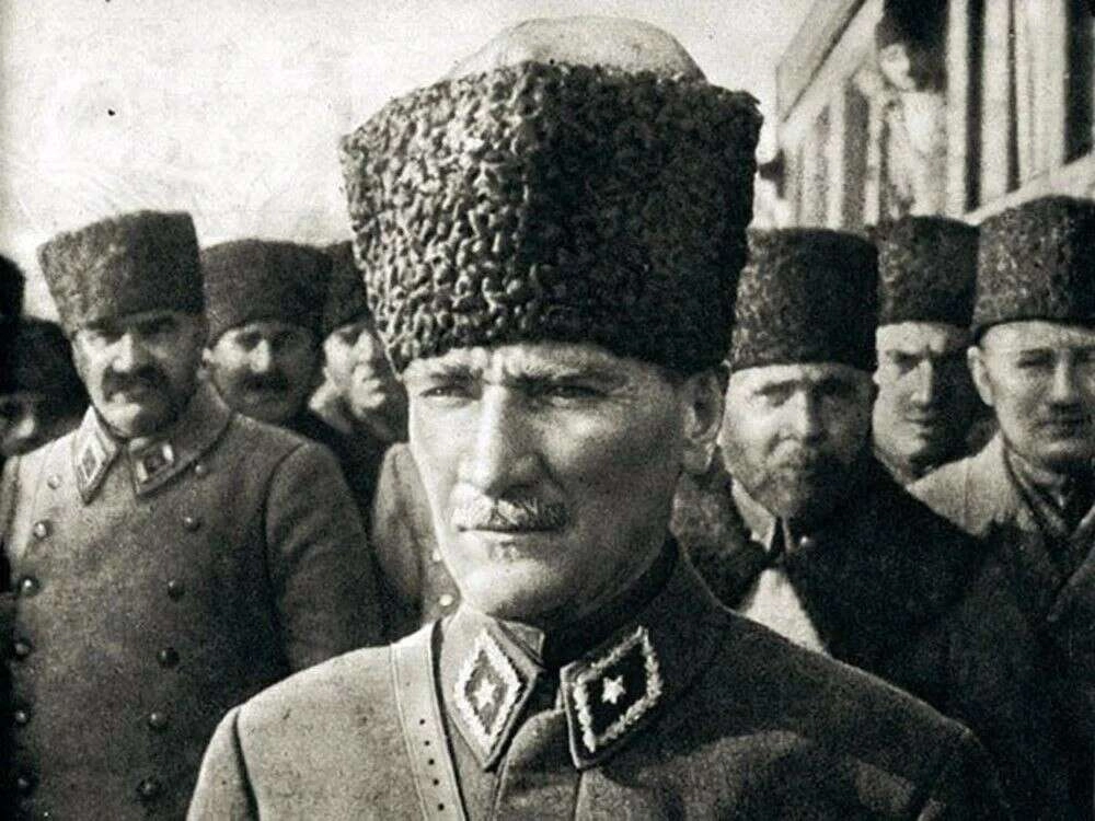 Atatürk'ün bugün de yolumuzu aydınlatan 20 sözü...