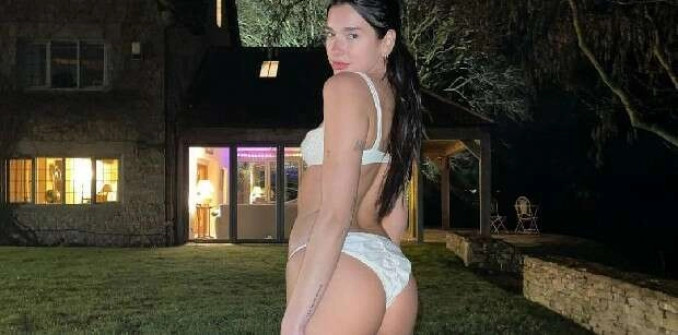 Dua Lipa'dan cesur tercih!