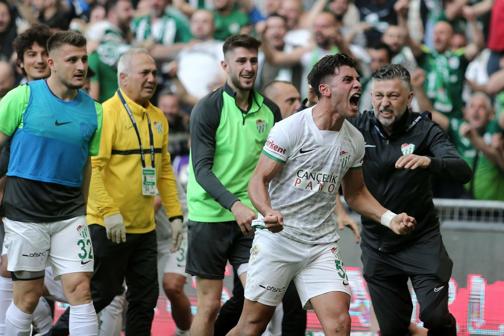 Bursaspor-Ümraniyespor maçından tüm kareler...