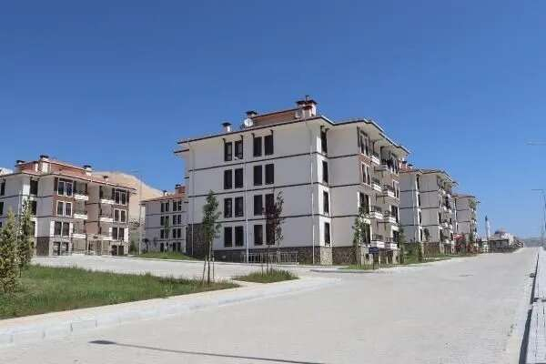 MÜLK SAHİPLERİYLE BİR KONTRAT OLACAK MI?