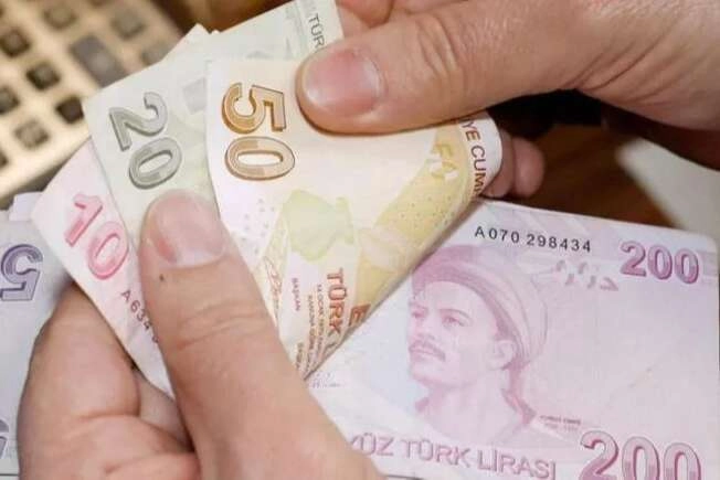 İşte yeni memur zammı ve emekli maaş zammı hesaplama tabloları!