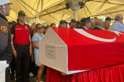 Şehit polis Alp Efe Bekit, gözyaşları içinde son yolculuğuna uğurlandı