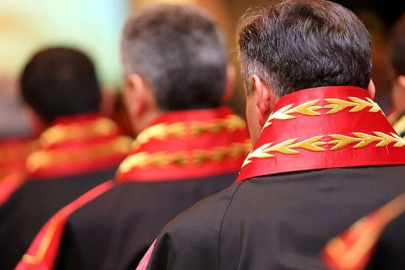HSK Kararnamesiyle 14 hakim ve savcının görev yeri değişti