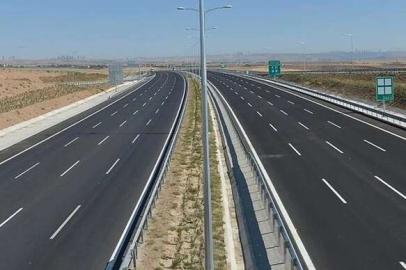 Bursa Çevre Otoyolu'nda trafik çalışması! O istikamet trafiğe kapatıldı