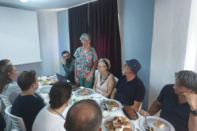 Bursa'da kamu kurumları Fadıllı'da leylekleri korumak için buluştu