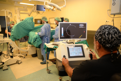 Bursa Uludağ Üniversitesi'nde böbrek taşına teknolojik müdahale