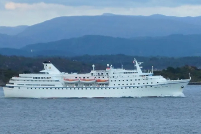 Hollanda da sığınmacıları yolcu gemisine yerleştirecek