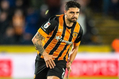 Hull City Ozan Tufan'ın hat-trick'i ile 4-2 kazandı