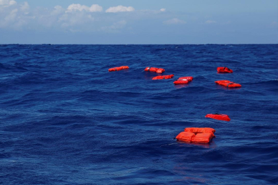 Tunus’ta iki göçmen teknesi battı