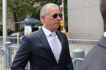 Eski üst düzey FBI ajanı, Rus oligarka yardım ettiğini itiraf etti