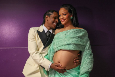 Rihanna ikinci kez anne oldu! İşte bebeğin cinsiyeti