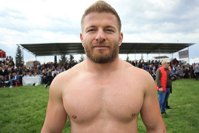 Survivor İsmail Balaban yağlı güreşte birinci oldu!
