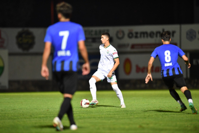 Bursaspor, Karacabey'de ağır yaralı!