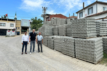 Bursa Karacabey’de asfalt ve parke taşı çalışmaları sürüyor