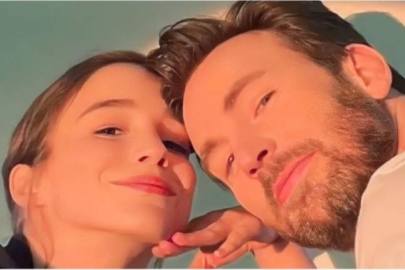 'Yaşayan en seksi erkek' Chris Evans sessiz sedasız evlendi