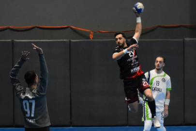 Nilüfer Belediyespor son saniyede güldü