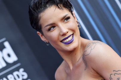 Halsey, Türk senaristi çabuk unuttu! Yeni aşkıyla dudak dudağa yakalandı