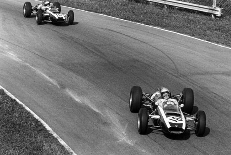 Kariyerinde bu olaydan sonrası çok parlak geçmese de ölene kadar hep yarış dünyası içinde yer aldı.