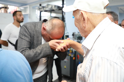 Bursa Gemlik Belediye Başkanı Sertaslan: Yaşlılarımızın hayatlarını kolaylaştırmaya devam edeceğiz