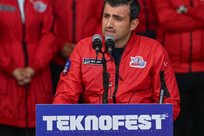 Selçuk Bayraktar: Milli teknoloji hamlesi, TEKNOFEST'le kök salıyor