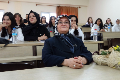 59 yaşında azmetti, üniversiteli oldu