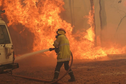 Avustralya'nın Yeni Güney Galler eyaletinde dün 85 yangın çıktı