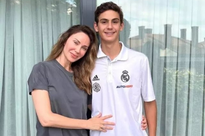 Demet Şener kupa sevincini böyle paylaştı