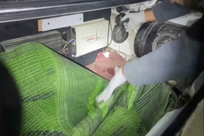 Otomobilin arka koltuğuna zulalanmış eroin ele geçirildi