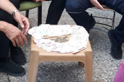 Zabıta bile şaşırdı: Dilenci 15 dakikada bin 200 lira topladı