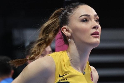 Zehra Güneş'in anne ve babasıyla pozları sosyal medyayı salladı