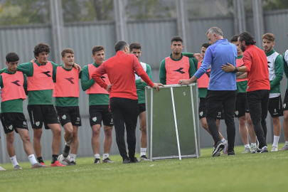 Bursaspor günü çift idmanla tamamladı