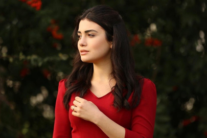 Safir'in yıldızı Özge Yağız'ın estetiksiz hali ortaya çıktı