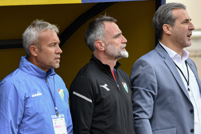 Bursaspor'da Sözkesen ve Gönden kulübede!