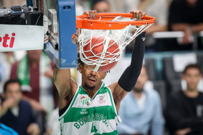 Potanın Timsahları Avrupa sınavında