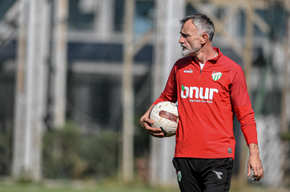 Bursaspor'da tüm gözler Sözkesen’de