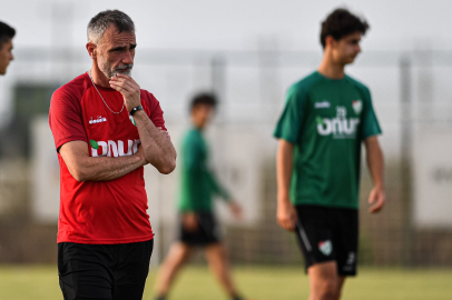 Sözkesen: Bursaspor’un sorunu saha içinde değil, saha dışında