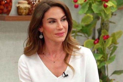 Arka Sokaklar'ın Melek Komiseri eşinden boşanıyor!