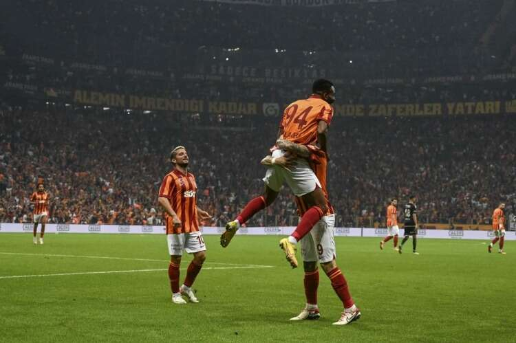 ICARDİ 16 MAÇTA 15 GOL ATTI