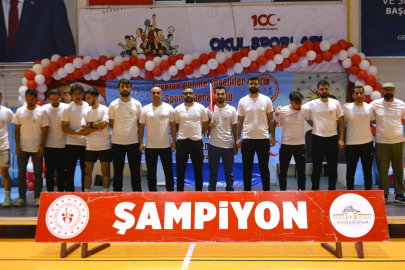 Futsal turnuvasının şampiyonu Nilüfer Belediyesi GESK