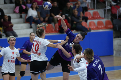 Bursa Büyükşehir Belediyespor Konyaaltı Belediyespor'u konuk edecek