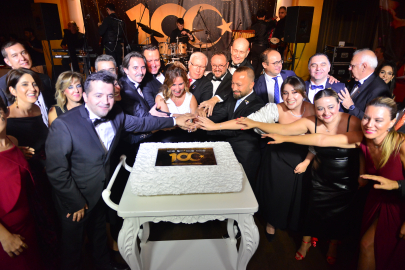 Bursa'daki rotaryen ve rotaractlardan 100. yıl balosu