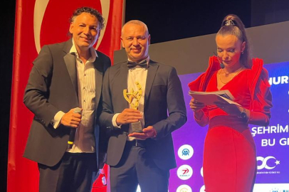 Bursalı Dr. Tuncay Sezgin'e anlamlı ödül