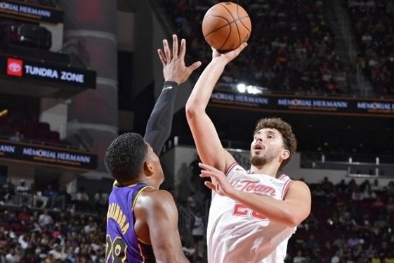 NBA'de Alperen Şengün'den 19 sayı