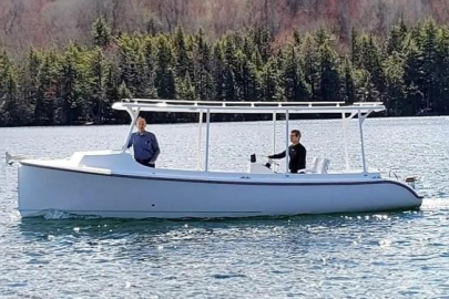 Bu tekne güneş panelleriyle sınırsız menzil sunuyor