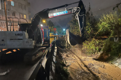 BUSKİ 24 saat çalışıyor! 33 farklı ekip, 78 personel yollarda...